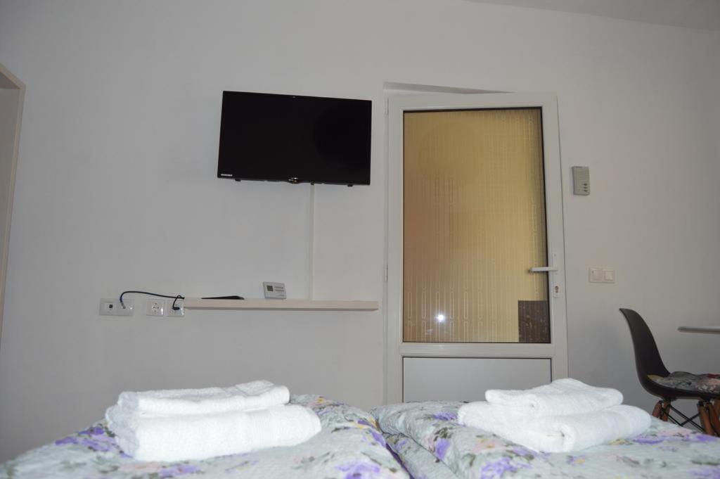 Appartamento Apartament Ultracentral Sibiu Esterno foto