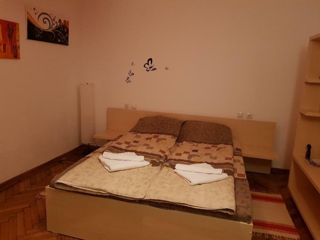 Appartamento Apartament Ultracentral Sibiu Esterno foto